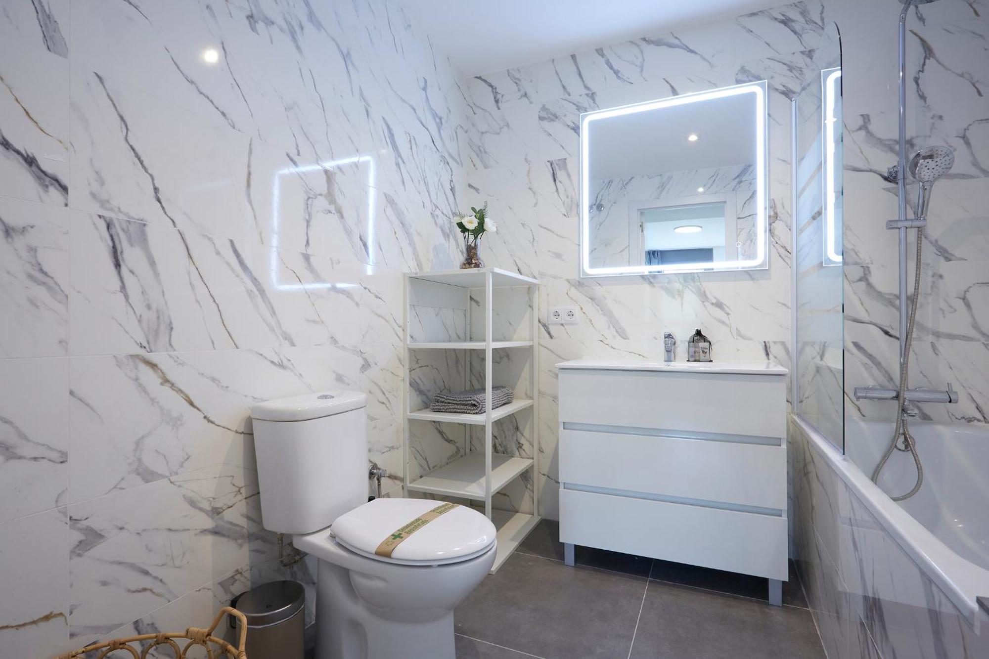Three Bedroom Two Bathroom Apartment Close To Beach Barcelone Extérieur photo
