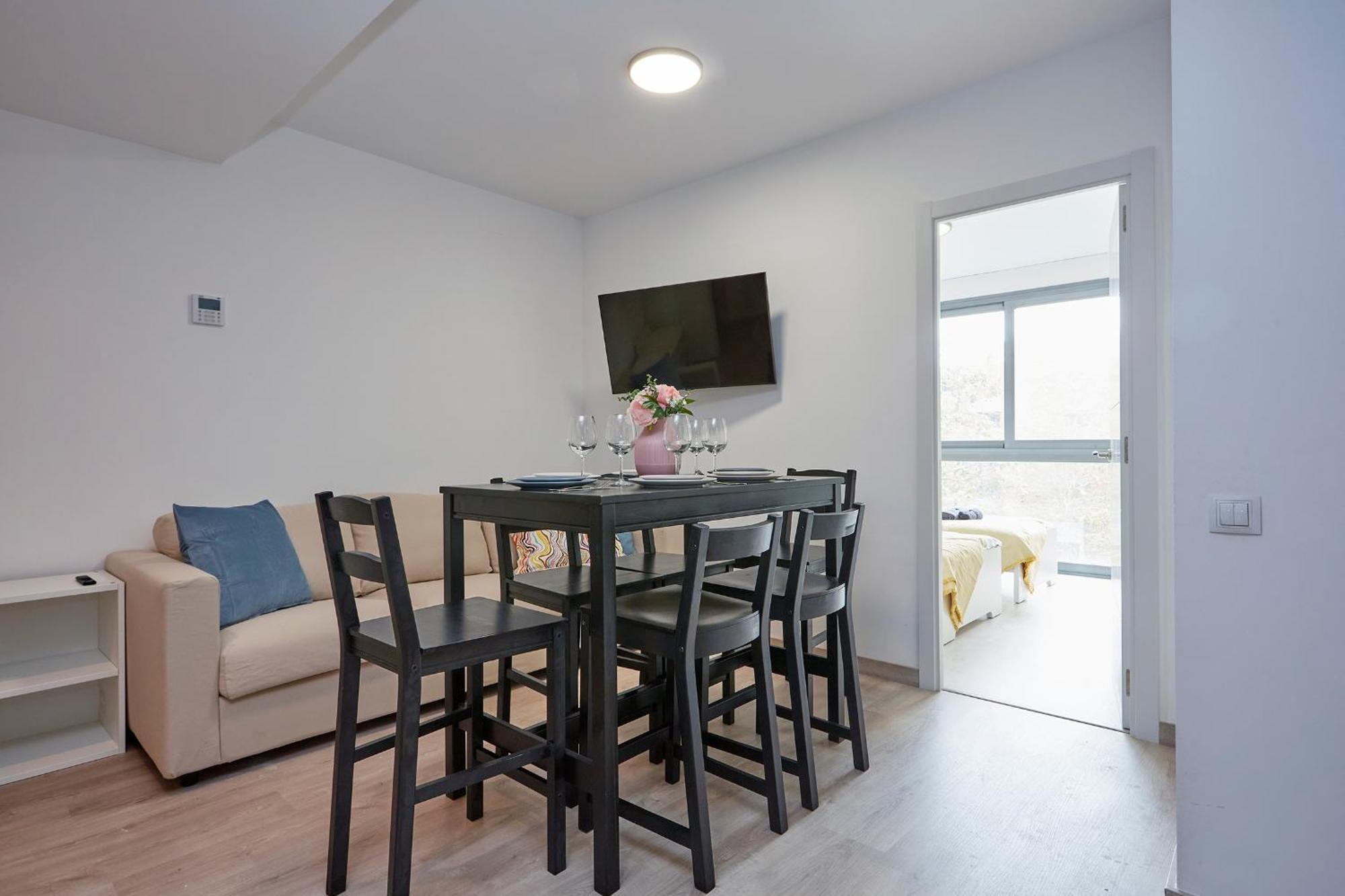 Three Bedroom Two Bathroom Apartment Close To Beach Barcelone Extérieur photo